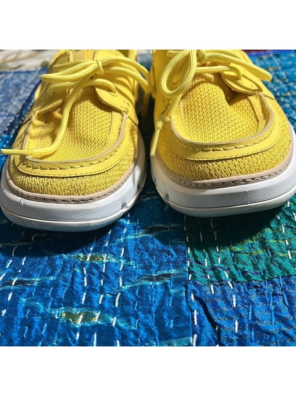 COLE HAAN ZEROGRAND yellow Regatta boat shoes. 9.5B. - Picture 8 of 9